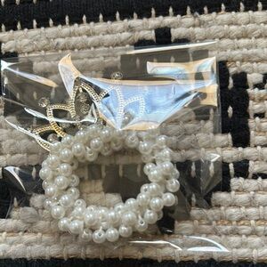 🟢Elegant Pearl Hair Tie with Crown Charm